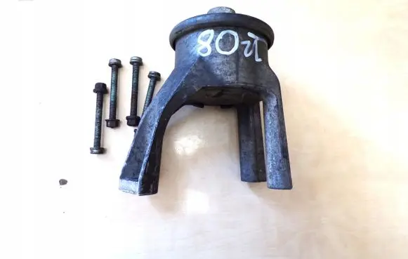 Volkswagen Transporter - Caravelle T5 Engine mount vacuum valve 7H0199849A