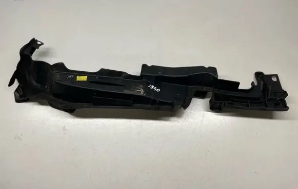 Audi A5 Fender end trim 8W7821170