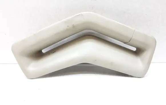 Volvo V70 Seat belt trim 