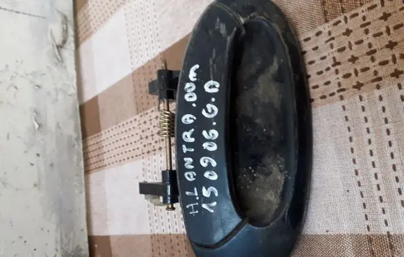 Hyundai Elantra Rear door exterior handle