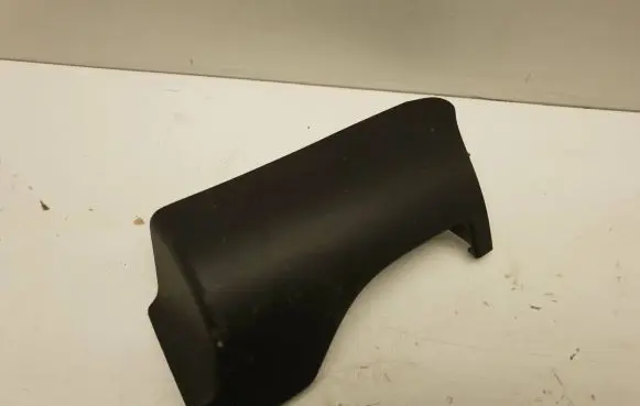 Volvo XC90 Seat belt trim 39831665 39831664