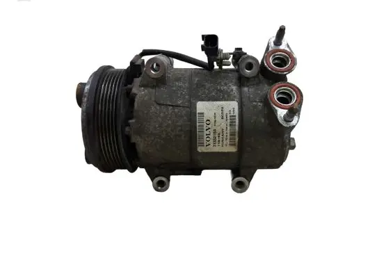 Volvo V60 Air conditioning (A/C) compressor (pump) 31332158