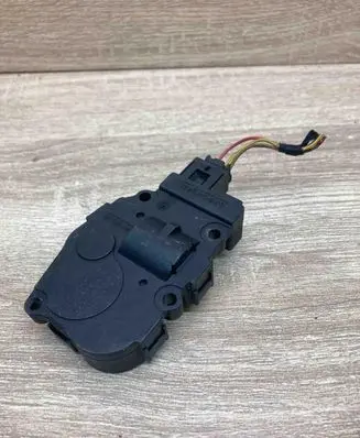BMW 1 E81 E87 Air flap motor/actuator CZ1139300710 260725005B WITHPLUG