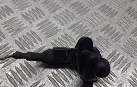 Audi A6 S6 C5 4B Valve oil control 036906051C