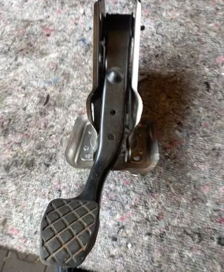 Volkswagen Golf VI Brake pedal bracket assembly 1T0721057T