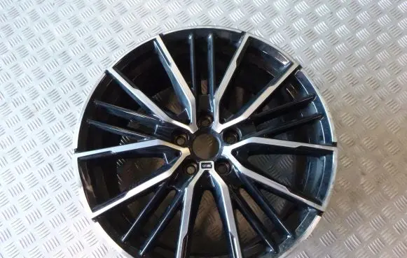 BMW 1 F40 R19 alloy rim 