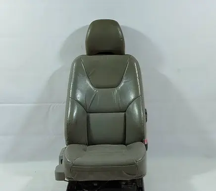 Volvo V70 Front passenger seat 0943104