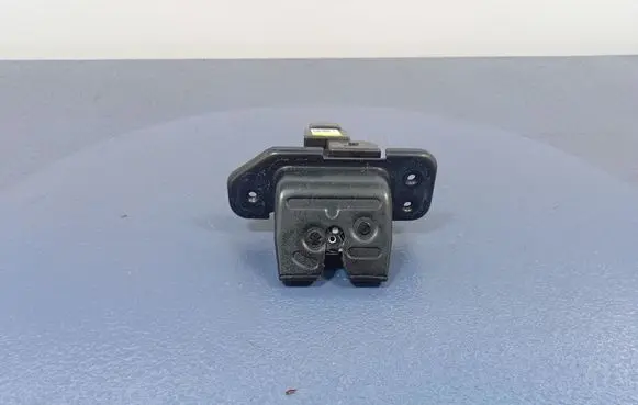 KIA Ceed Tailgate/trunk/boot lock/catch/latch 1392100010