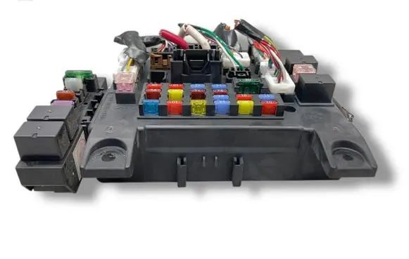 Mitsubishi Outlander Fuse module 8637A319 519087A18 L8637002A