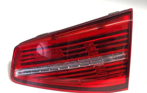 Volkswagen PASSAT B8 Rear/tail lights 3G9945308A