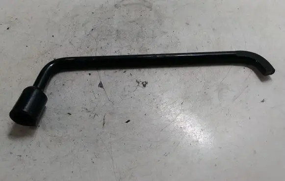Mazda 6 Wheel nut wrench 