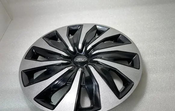 Ford Fiesta R15 wheel hub/cap/trim N1BC1130BA 4120