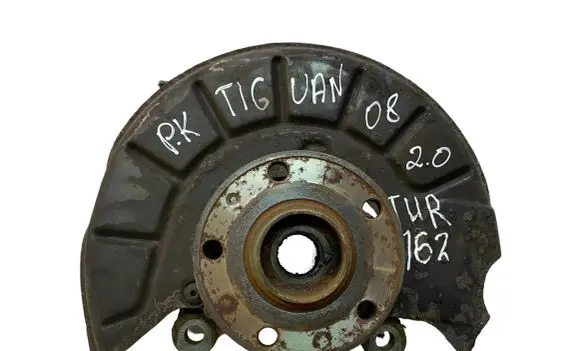 Volkswagen Tiguan Front wheel hub