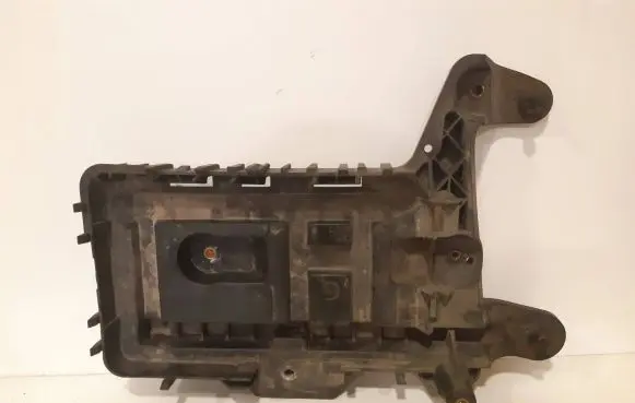 Volkswagen Touran I Battery box tray 1K0915333