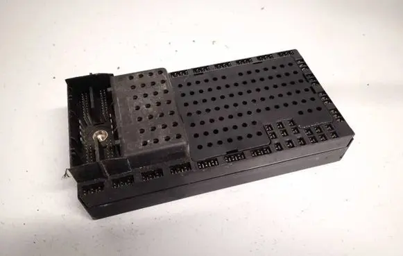 Volvo S60 Fuse box set 8645410 00W265