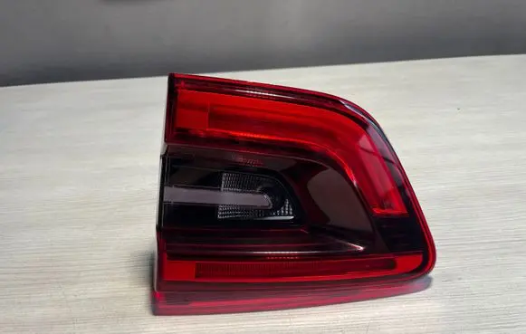 Renault Kadjar Tailgate rear/tail lights 265508898R