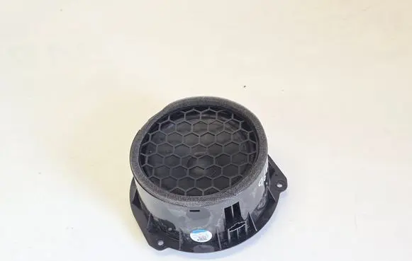 Audi Q8 High frequency speaker in the rear doors 4M8035411