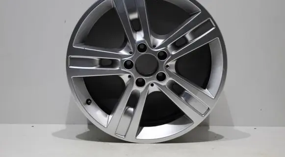Mercedes-Benz ML W164 R18 alloy rim 