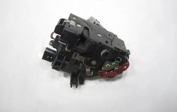 Audi A4 S4 B6 8E 8H Rear door lock 8E0839015C
