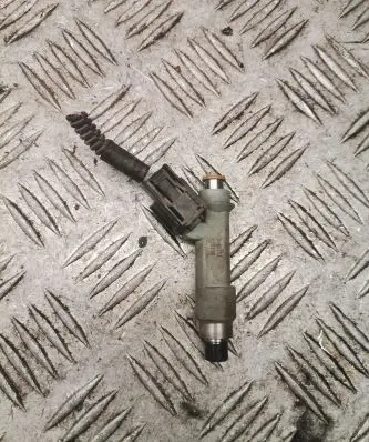 Toyota Aygo AB10 Fuel injector 052063103