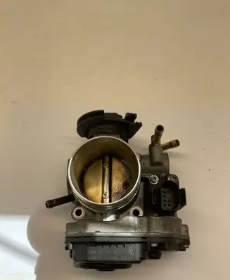 Audi A3 S3 8L Throttle valve 06A133064M 046A133064M