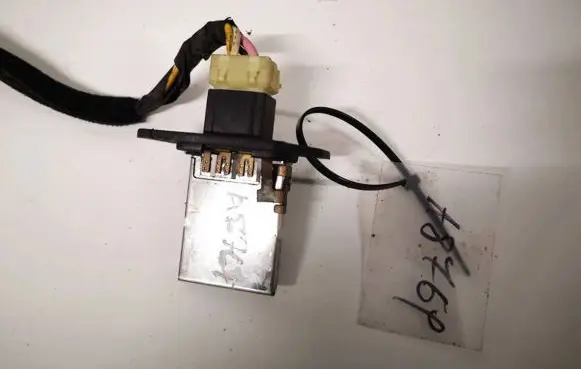 Hyundai Sonata Heater blower motor/fan resistor