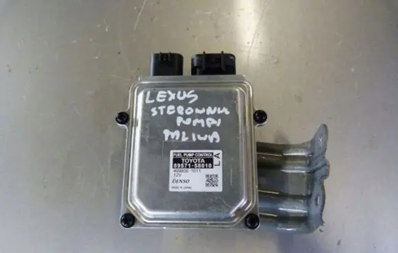 Lexus RX 450H Fuel injection pump control unit/module 8957158010