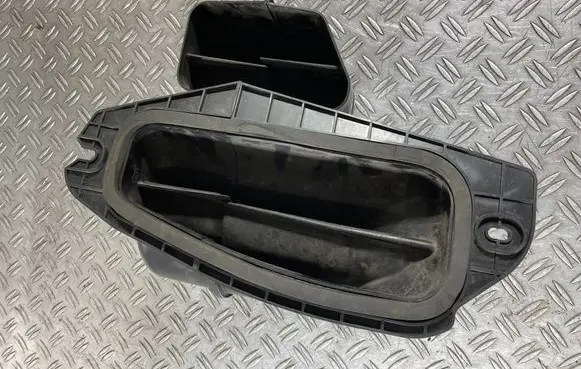 Jeep Grand Cherokee Air intake duct part 68110221A