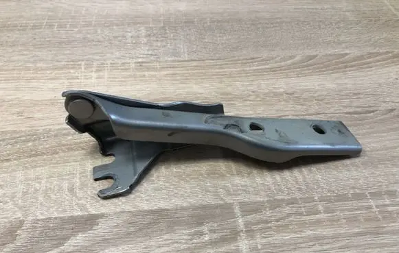 Volkswagen Cross Polo Engine bonnet/hood hinges 6R0823301A