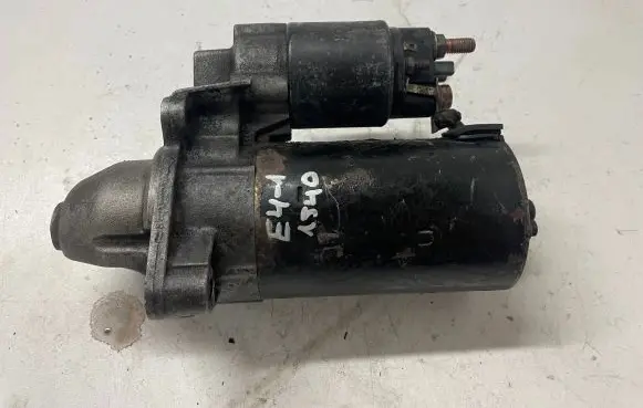 Mercedes-Benz E W211 Starter motor A0051516601 0001109250