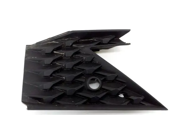 Skoda Scala Front grill 657853665A