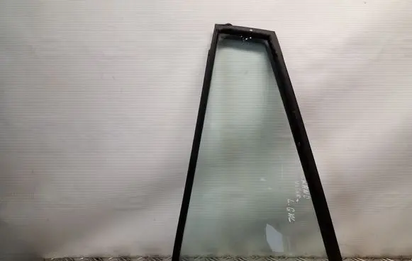 Rear vent window glass