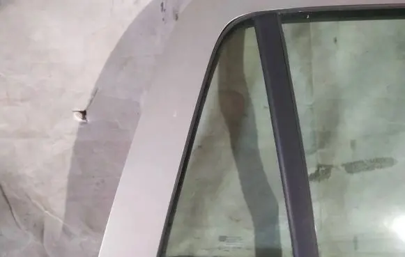 Opel Astra H Rear vent window glass as2