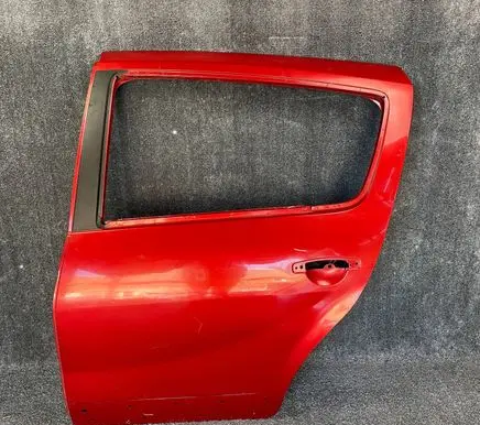 Dacia Sandero Rear door D139