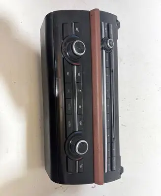 BMW 5 F10 F11 Climate control unit 9352757 14052014 0002040384