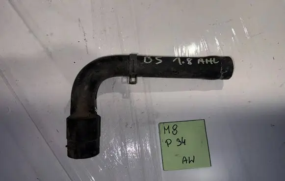 Volkswagen PASSAT B5 Coolant pipe/hose 