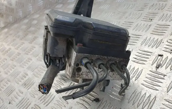 Nissan Juke I F15 ABS Pump A93000B48