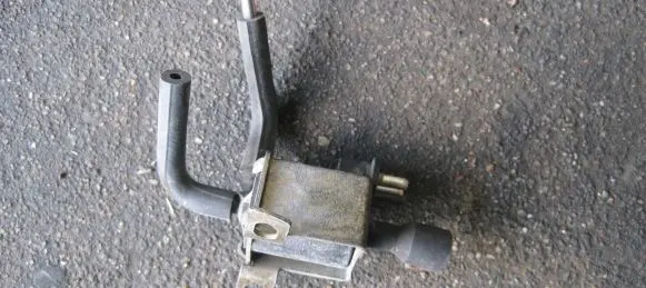 Mercedes-Benz SL R129 Turbo solenoid valve A0015407097 0015407097