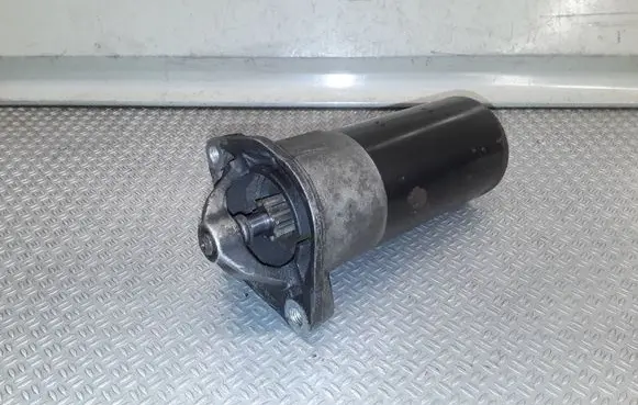Volvo V70 Starter motor 30724473