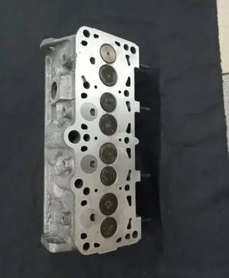 Volkswagen Transporter - Caravelle T4 Engine head 028103373J