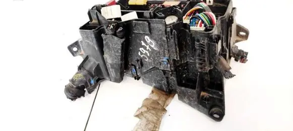 Toyota Auris 150 Fuse box set 602730TA2 602730