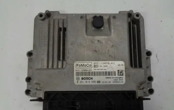 Ford Fiesta Engine control unit/module 0281018993