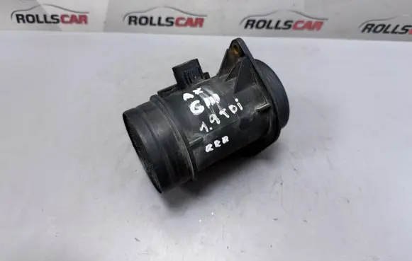 Volkswagen Golf III Mass air flow meter 074906461