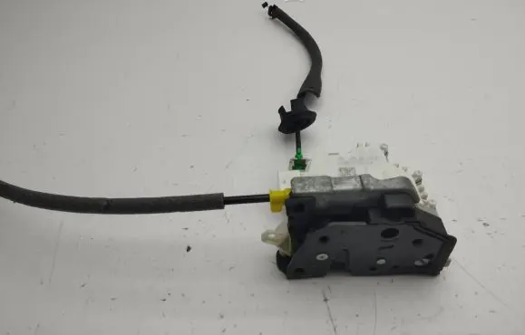 Audi A5 Front door lock 8X2837015B