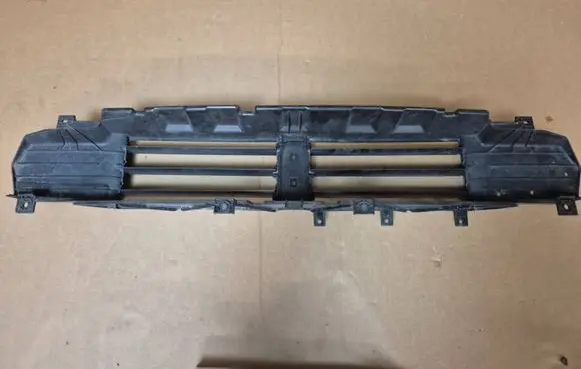 Jeep Compass Intercooler air guide/duct channel 68466194AA B309 52152949