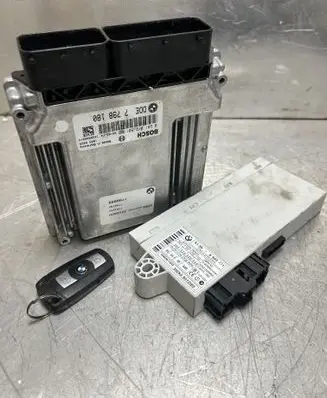 BMW 5 E60 E61 Engine ECU kit and lock set 7798180