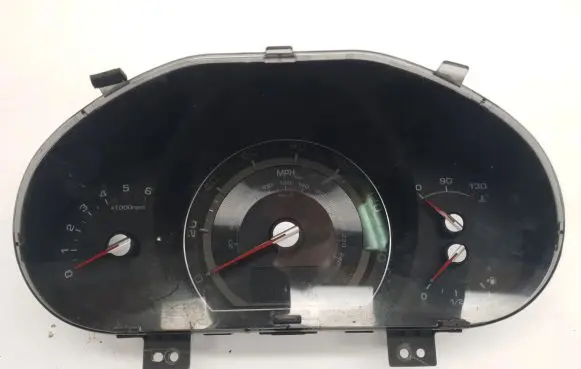 KIA Sportage Speedometer (instrument cluster) 940013U195