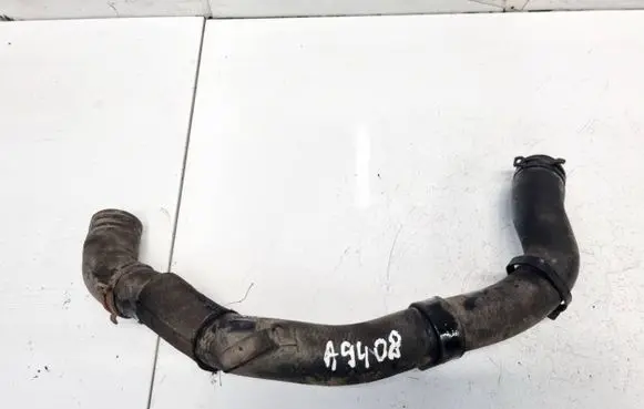 Volkswagen PASSAT B7 Engine coolant pipe/hose