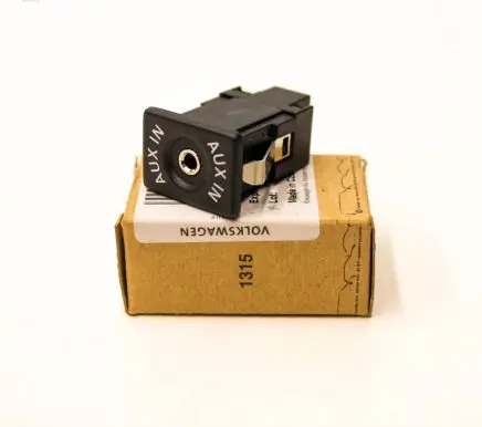 Volkswagen Golf Plus AUX in-socket connector 5M0035724