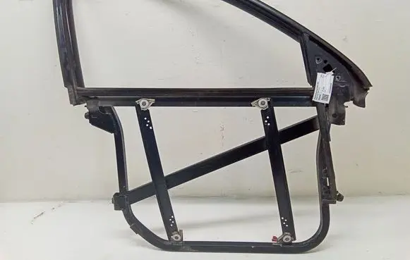Porsche Cayenne (9PA) Front door window/glass frame 7L0837354